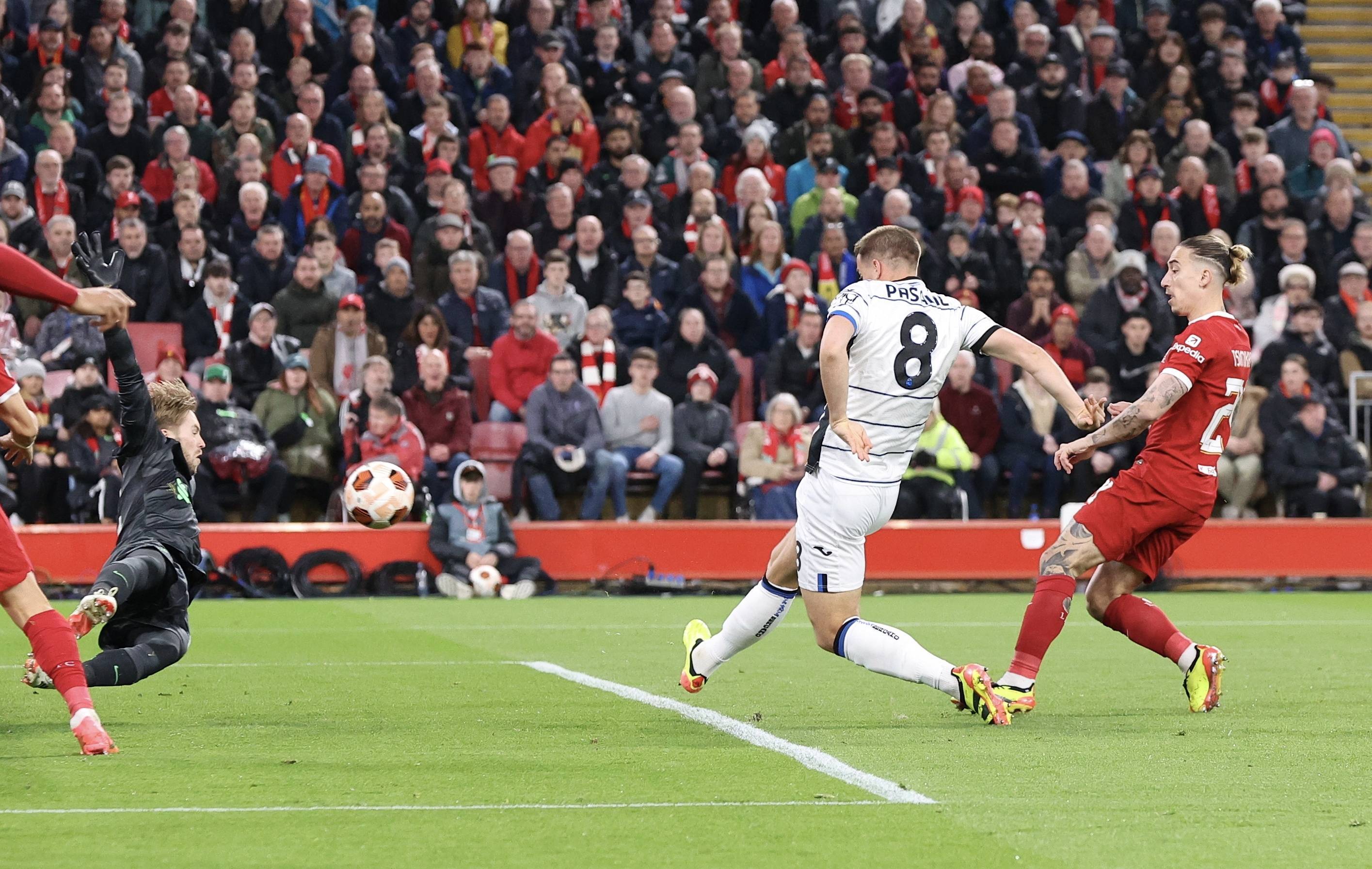 新葡京娱乐城-包含精彩的欧洲比赛，俱乐部足球迷狂欢的词条